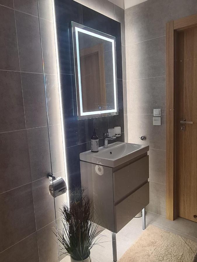 Malta Premium Apartment, Free Parking, Self Check-in 24h * Poznań